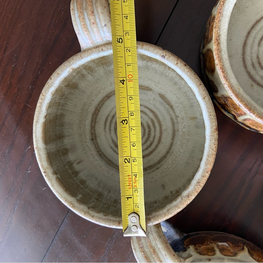 Set of 6 Studio Pottery large Handled Bowls or Shallow Large Mug Signed & Stamp - Picture 10 of 12